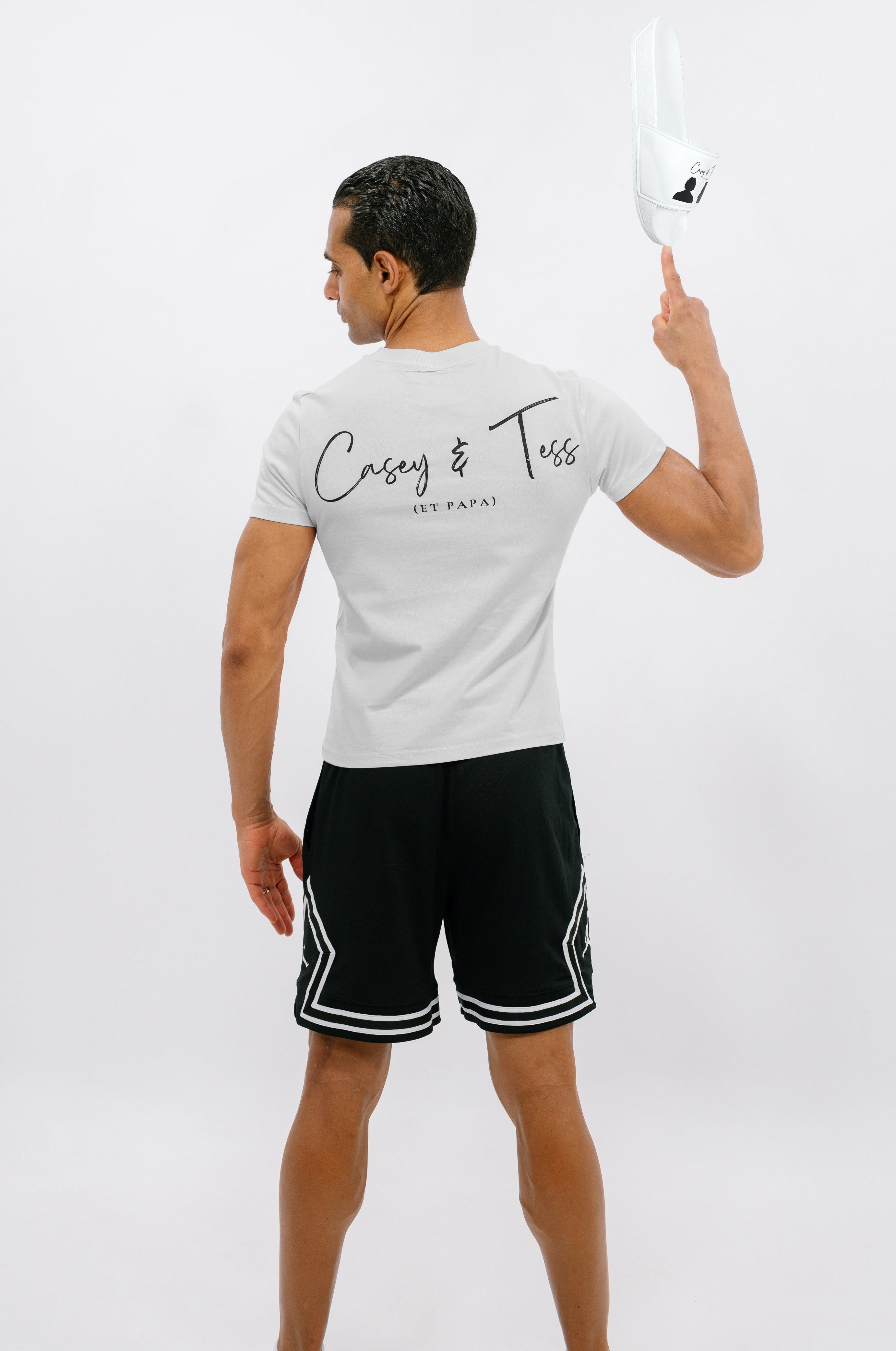 T-shirt officiel unisex blanc "Casey & Tess (et papa)"